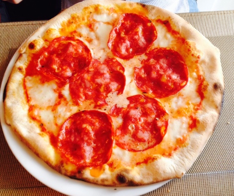 flavia-restaurante-madrid-pizza-diavola